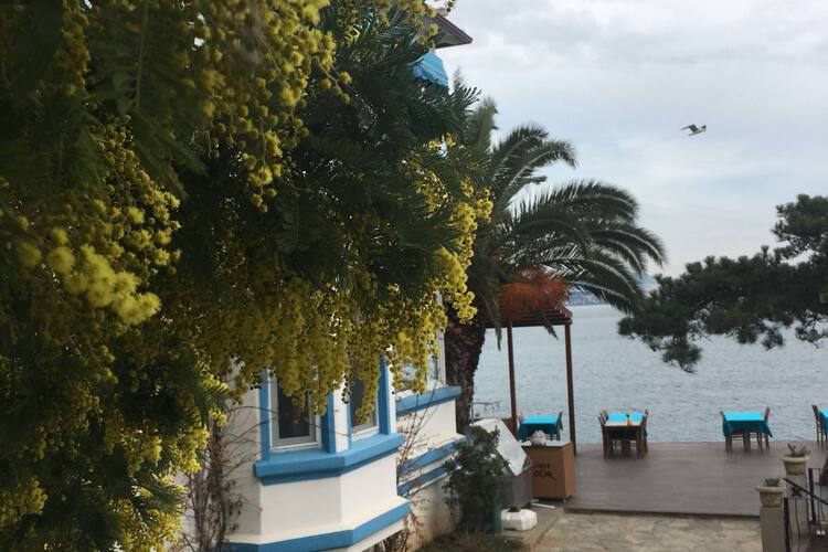Pyrgos Restaurant Cafe Burgazada Istanbul